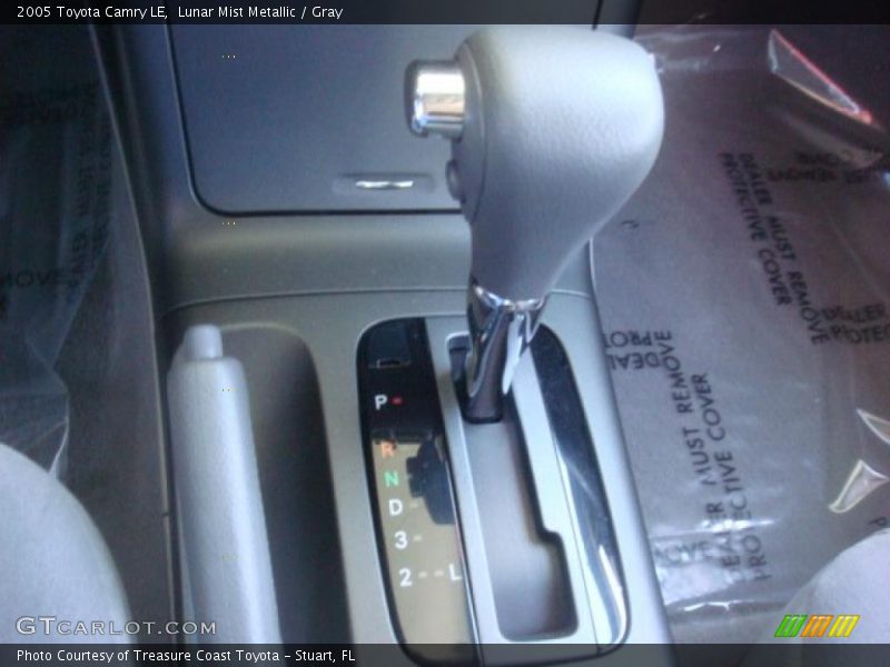 Lunar Mist Metallic / Gray 2005 Toyota Camry LE