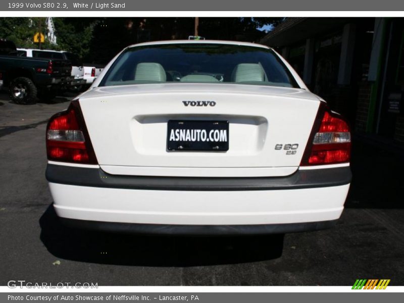 White / Light Sand 1999 Volvo S80 2.9