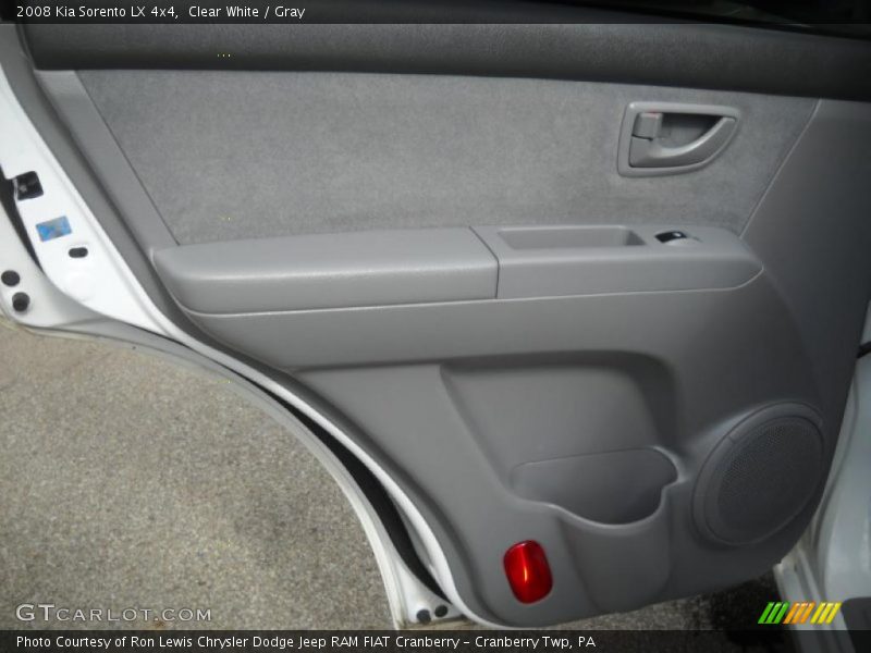 Clear White / Gray 2008 Kia Sorento LX 4x4