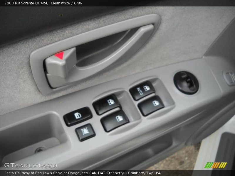 Clear White / Gray 2008 Kia Sorento LX 4x4