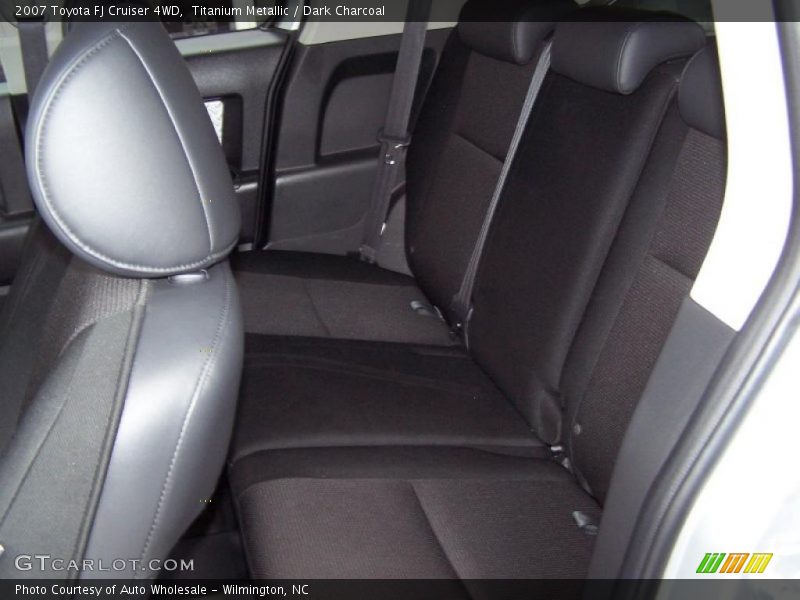 Titanium Metallic / Dark Charcoal 2007 Toyota FJ Cruiser 4WD