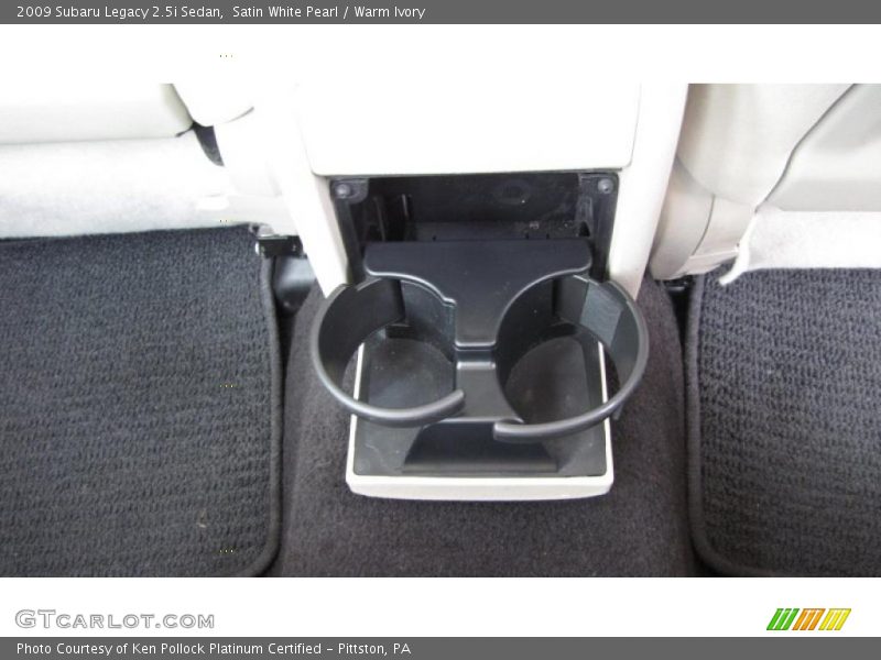 Satin White Pearl / Warm Ivory 2009 Subaru Legacy 2.5i Sedan