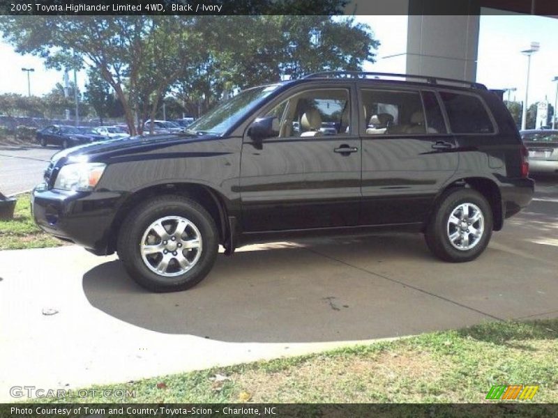 Black / Ivory 2005 Toyota Highlander Limited 4WD
