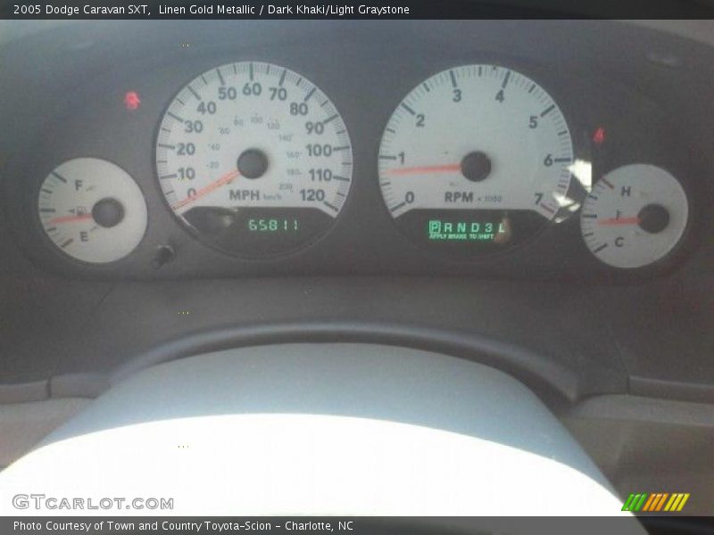 Linen Gold Metallic / Dark Khaki/Light Graystone 2005 Dodge Caravan SXT