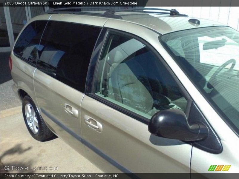 Linen Gold Metallic / Dark Khaki/Light Graystone 2005 Dodge Caravan SXT