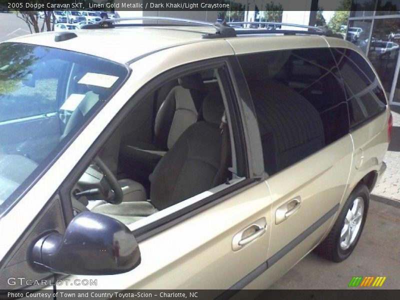 Linen Gold Metallic / Dark Khaki/Light Graystone 2005 Dodge Caravan SXT