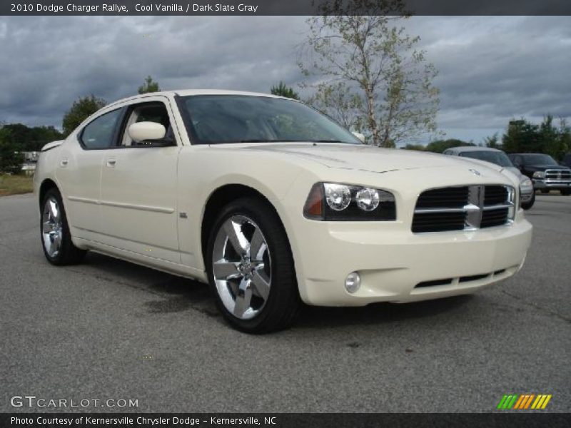 Cool Vanilla / Dark Slate Gray 2010 Dodge Charger Rallye