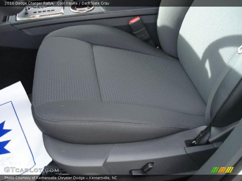 Cool Vanilla / Dark Slate Gray 2010 Dodge Charger Rallye