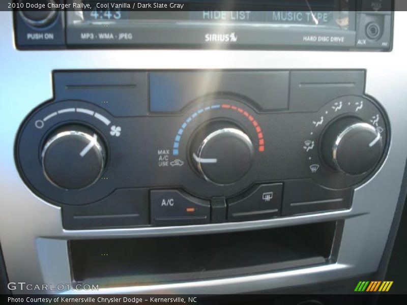 Cool Vanilla / Dark Slate Gray 2010 Dodge Charger Rallye