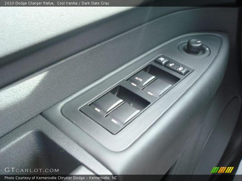 Cool Vanilla / Dark Slate Gray 2010 Dodge Charger Rallye