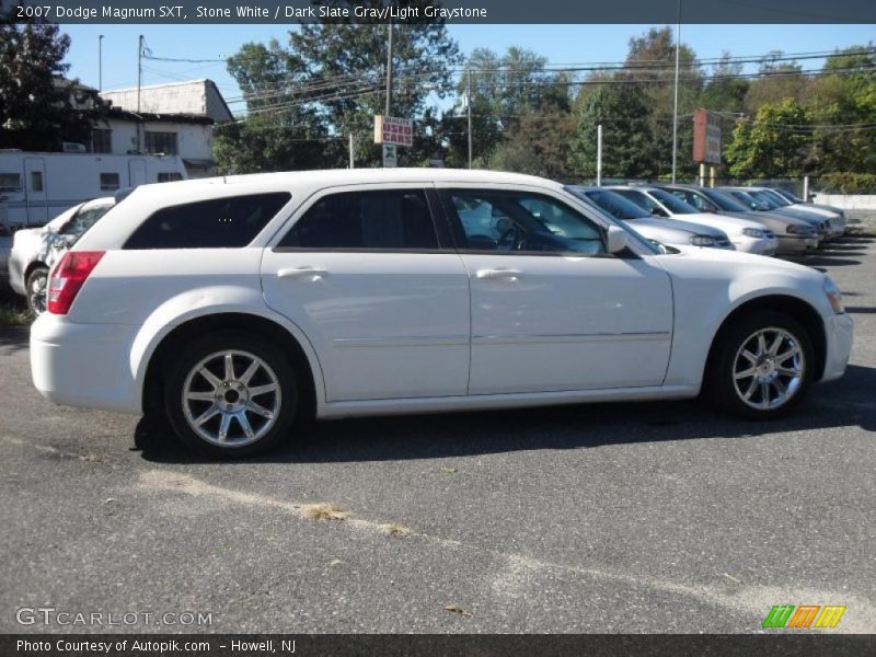 Stone White / Dark Slate Gray/Light Graystone 2007 Dodge Magnum SXT