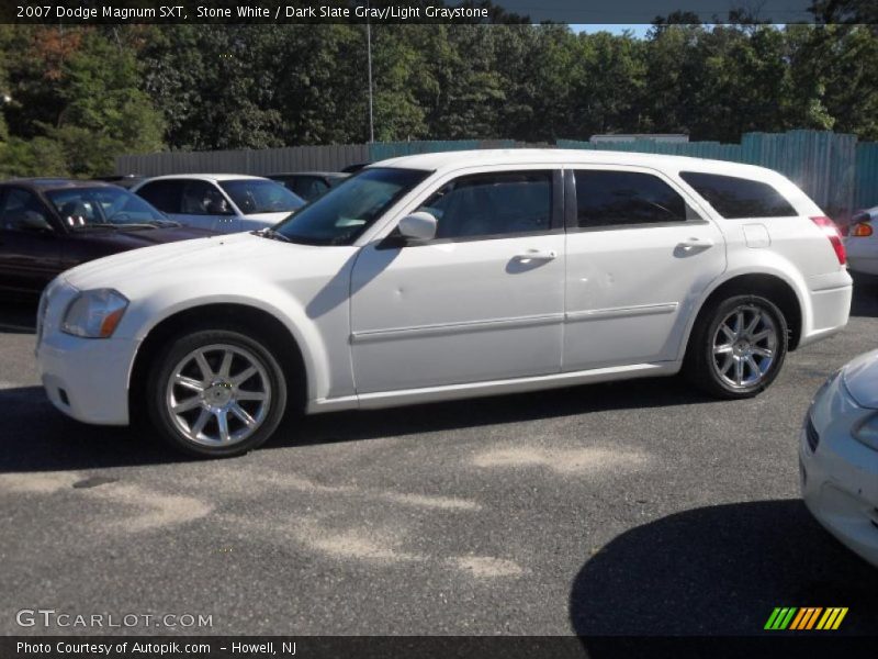 Stone White / Dark Slate Gray/Light Graystone 2007 Dodge Magnum SXT