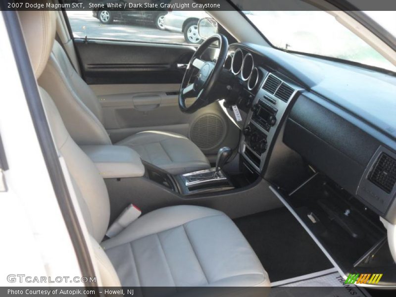 Stone White / Dark Slate Gray/Light Graystone 2007 Dodge Magnum SXT