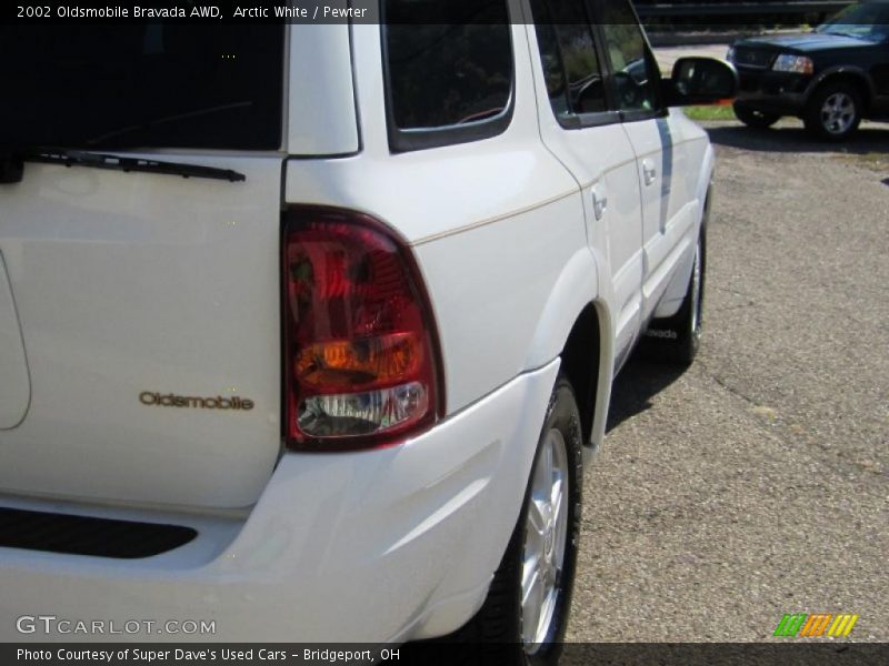 Arctic White / Pewter 2002 Oldsmobile Bravada AWD