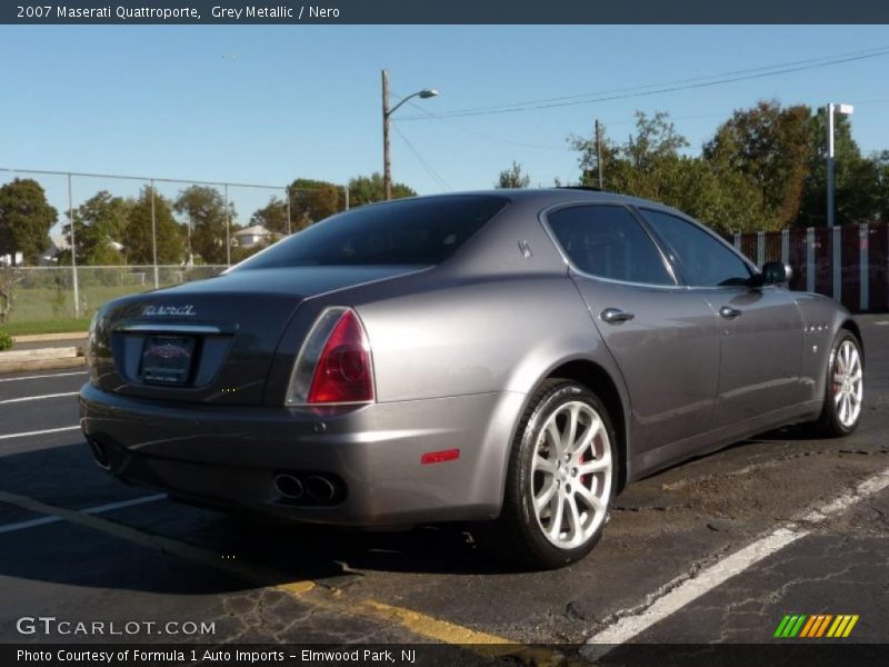 Grey Metallic / Nero 2007 Maserati Quattroporte