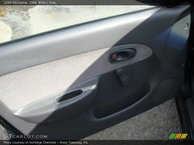 Clear White / Gray 1998 Kia Sephia