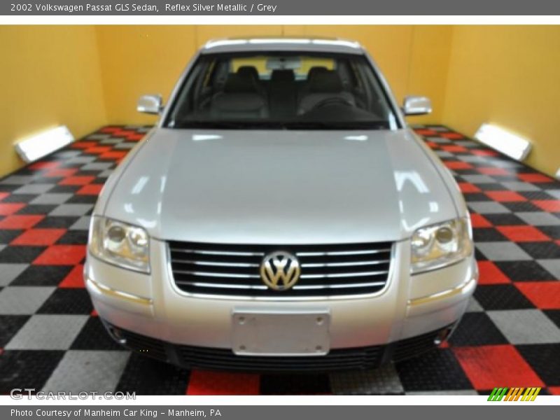 Reflex Silver Metallic / Grey 2002 Volkswagen Passat GLS Sedan