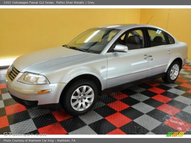 Reflex Silver Metallic / Grey 2002 Volkswagen Passat GLS Sedan