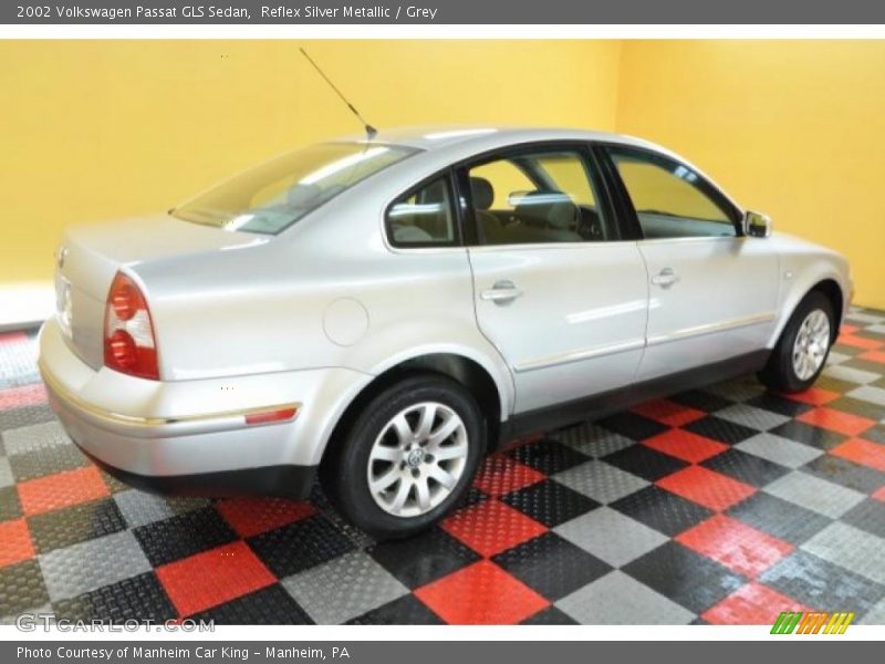 Reflex Silver Metallic / Grey 2002 Volkswagen Passat GLS Sedan