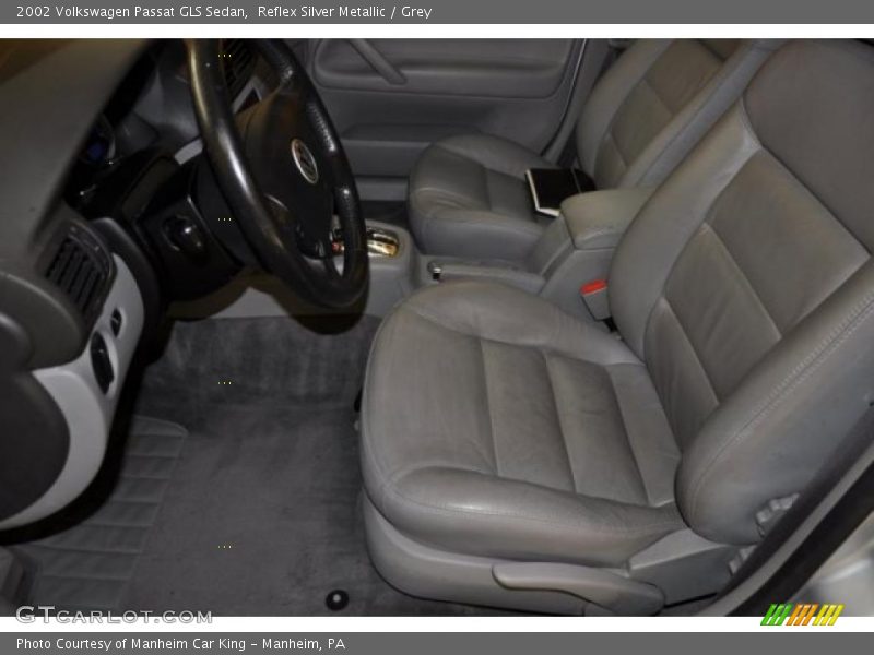 Reflex Silver Metallic / Grey 2002 Volkswagen Passat GLS Sedan