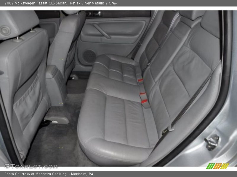 Reflex Silver Metallic / Grey 2002 Volkswagen Passat GLS Sedan