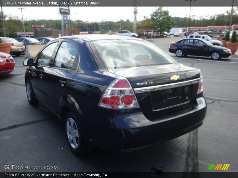 Black / Charcoal Black 2007 Chevrolet Aveo LS Sedan