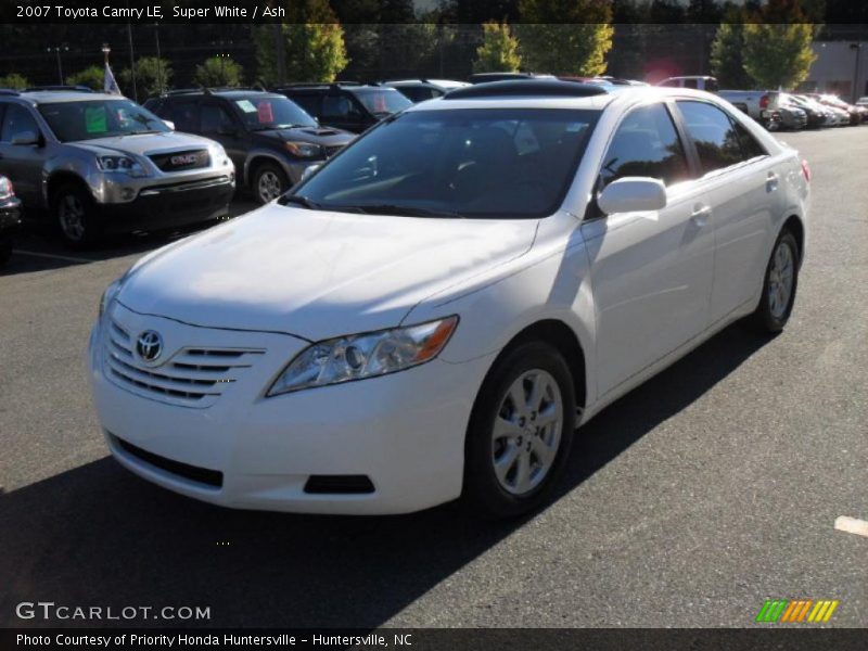 Super White / Ash 2007 Toyota Camry LE