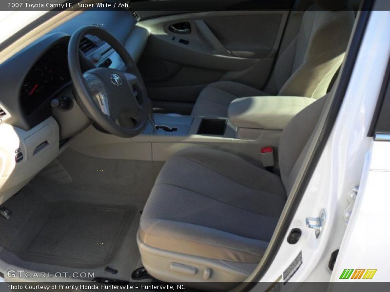 Super White / Ash 2007 Toyota Camry LE