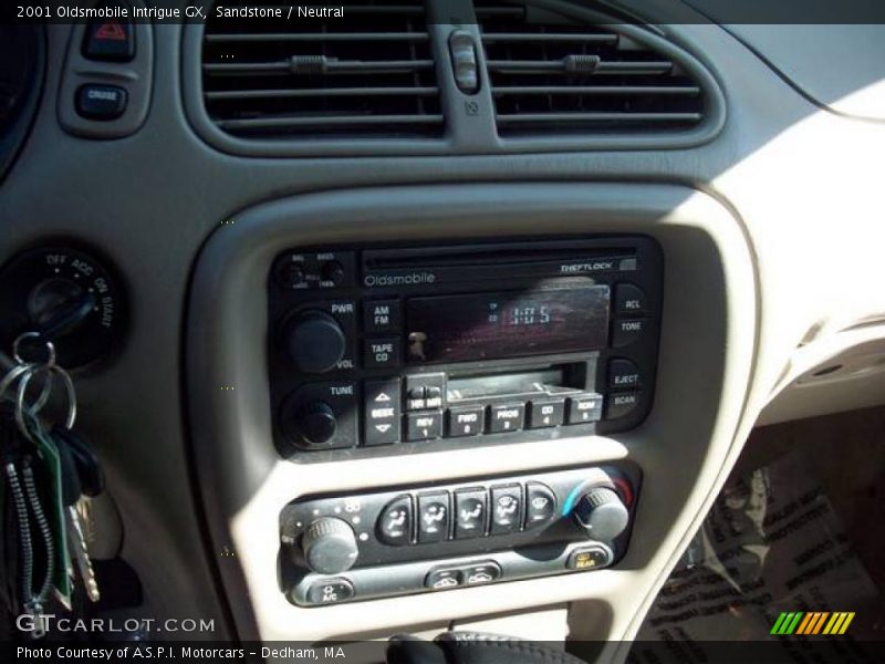 Sandstone / Neutral 2001 Oldsmobile Intrigue GX
