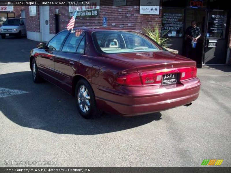 Bordeaux Red Pearl / Taupe 2002 Buick Regal LS