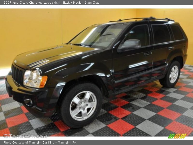 Black / Medium Slate Gray 2007 Jeep Grand Cherokee Laredo 4x4
