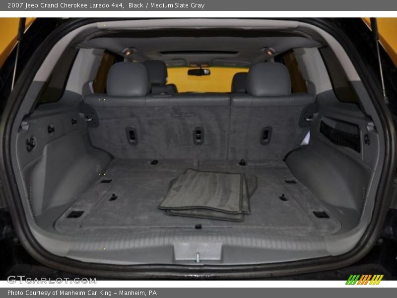 Black / Medium Slate Gray 2007 Jeep Grand Cherokee Laredo 4x4