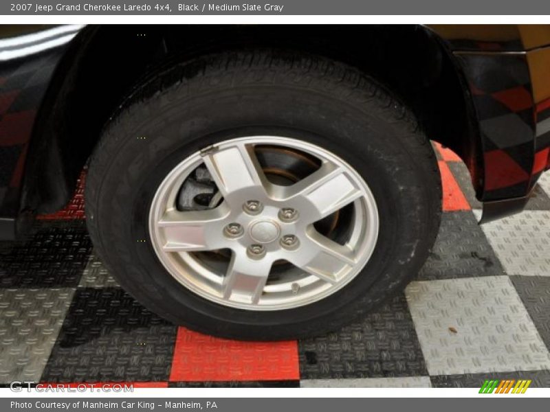 Black / Medium Slate Gray 2007 Jeep Grand Cherokee Laredo 4x4