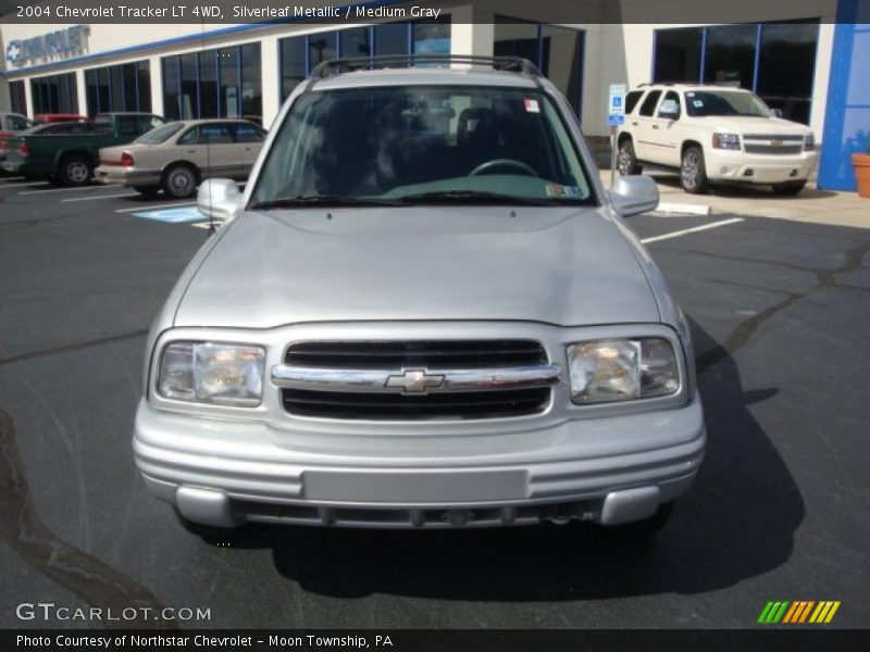 Silverleaf Metallic / Medium Gray 2004 Chevrolet Tracker LT 4WD