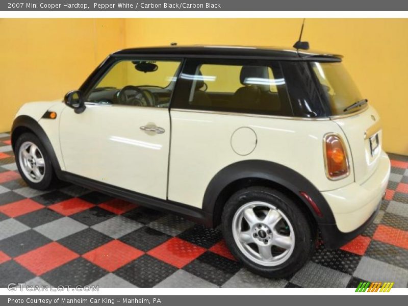Pepper White / Carbon Black/Carbon Black 2007 Mini Cooper Hardtop