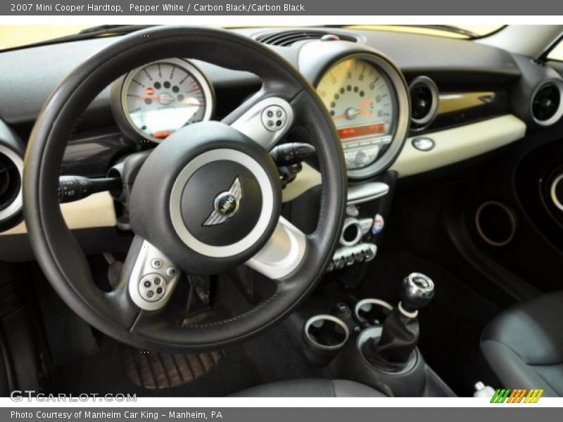 Pepper White / Carbon Black/Carbon Black 2007 Mini Cooper Hardtop