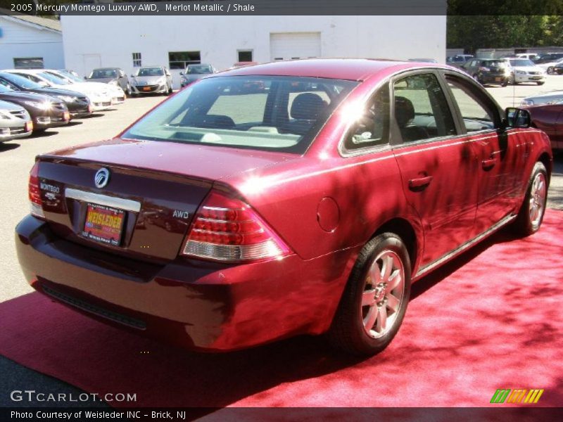 Merlot Metallic / Shale 2005 Mercury Montego Luxury AWD