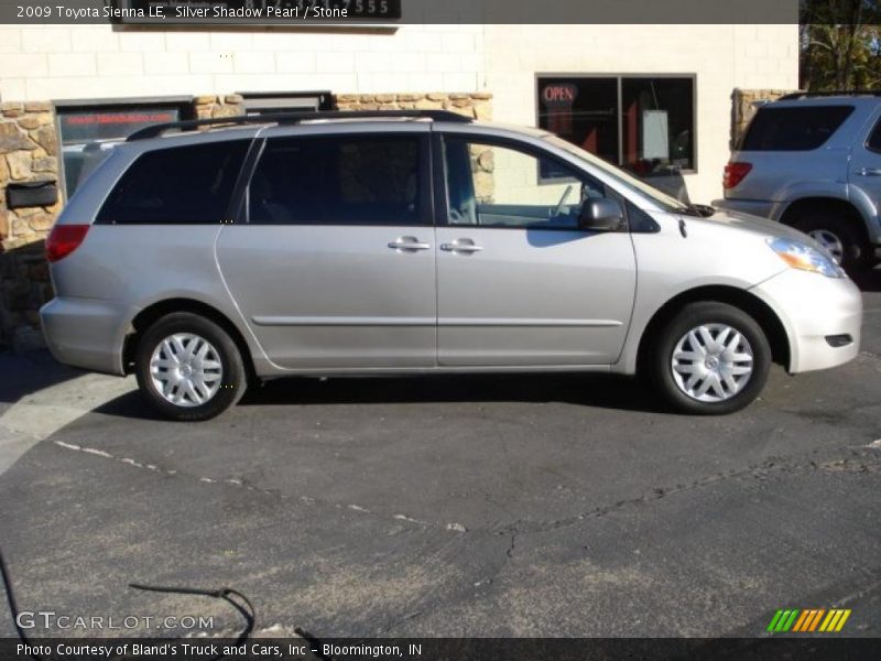 Silver Shadow Pearl / Stone 2009 Toyota Sienna LE