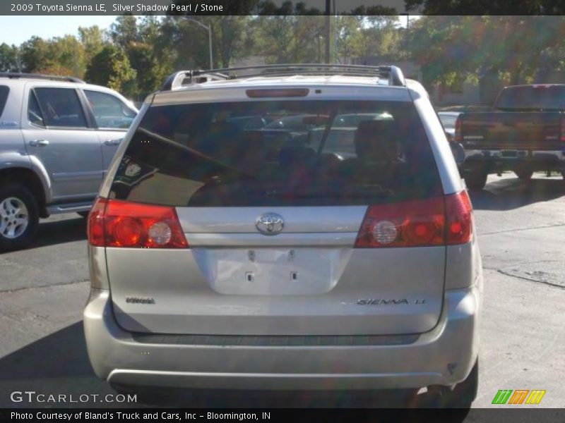 Silver Shadow Pearl / Stone 2009 Toyota Sienna LE