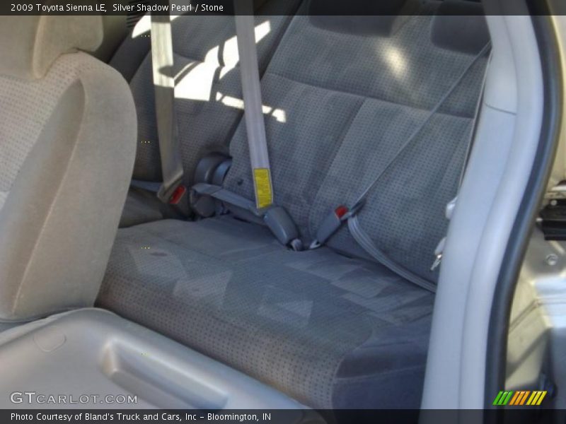 Silver Shadow Pearl / Stone 2009 Toyota Sienna LE