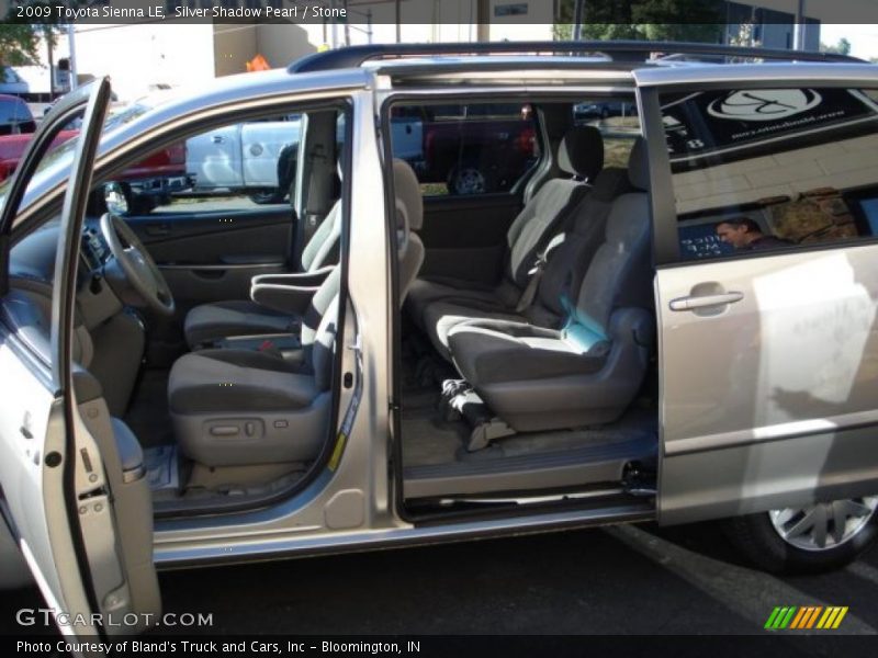 Silver Shadow Pearl / Stone 2009 Toyota Sienna LE