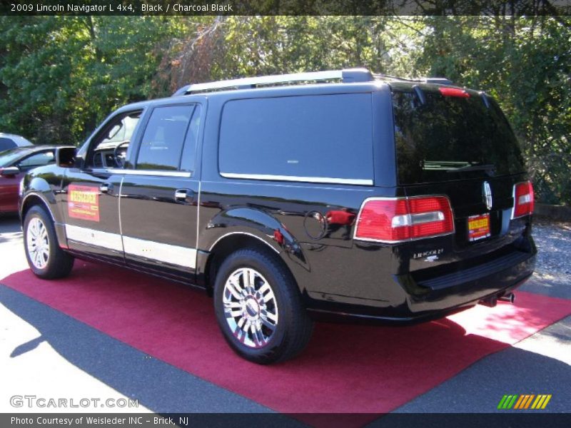 Black / Charcoal Black 2009 Lincoln Navigator L 4x4