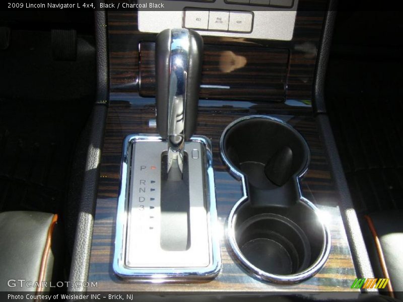 2009 Navigator L 4x4 6 Speed Automatic Shifter
