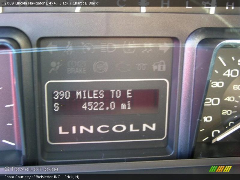Black / Charcoal Black 2009 Lincoln Navigator L 4x4