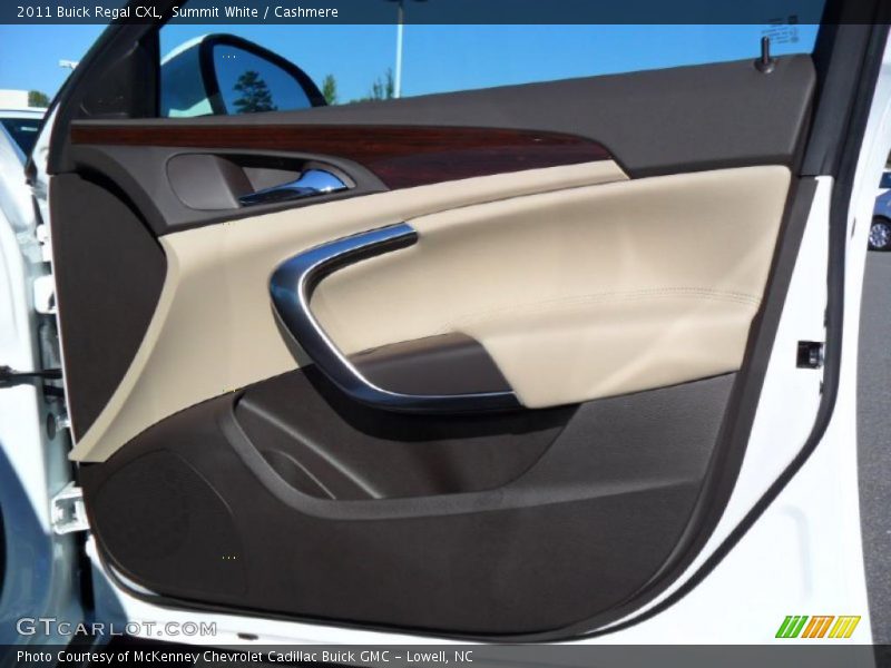 Summit White / Cashmere 2011 Buick Regal CXL