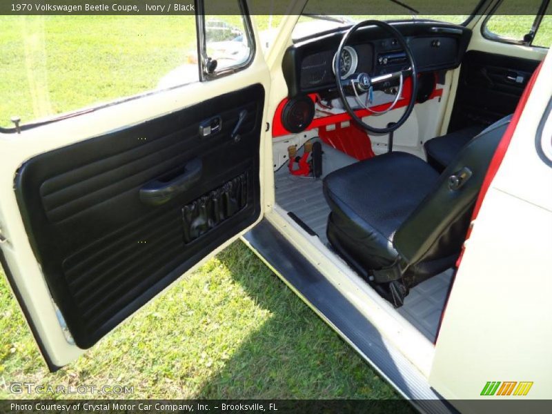 Ivory / Black 1970 Volkswagen Beetle Coupe