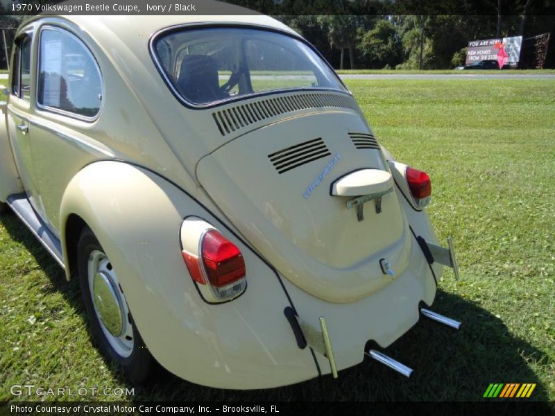Ivory / Black 1970 Volkswagen Beetle Coupe