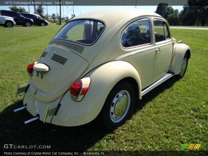 Ivory / Black 1970 Volkswagen Beetle Coupe