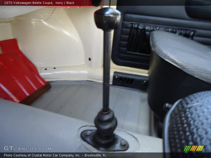 Ivory / Black 1970 Volkswagen Beetle Coupe