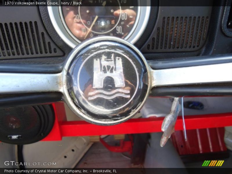 Ivory / Black 1970 Volkswagen Beetle Coupe